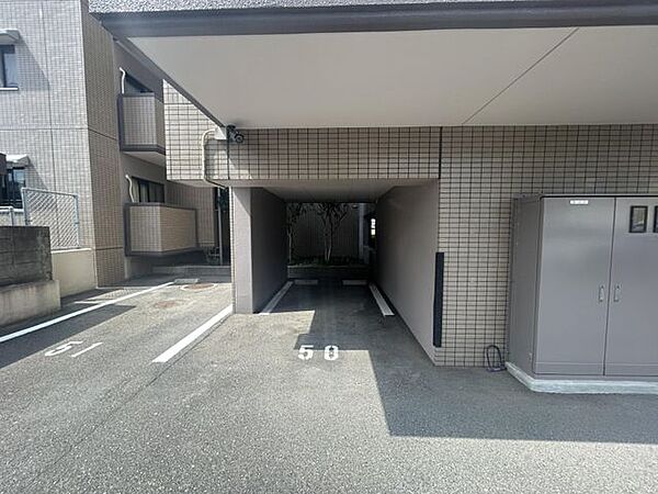駐車場を拡大表示