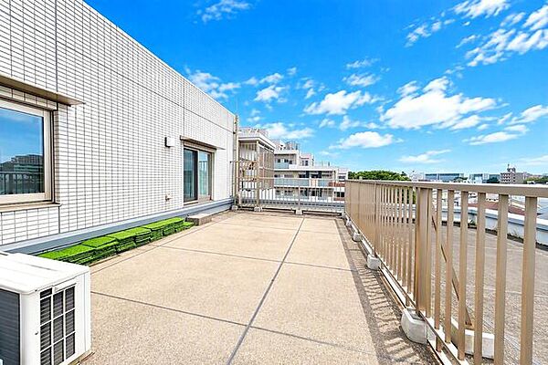 バルコニーを拡大表示
