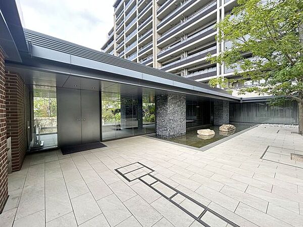 エントランスを拡大表示