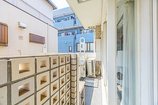 バルコニーを拡大表示