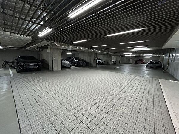 駐車場を拡大表示