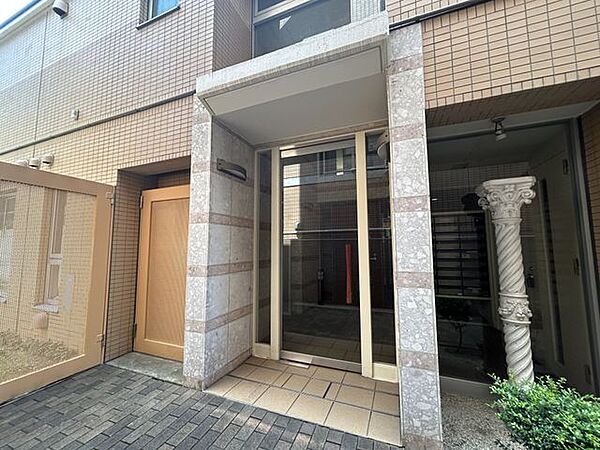 エントランスを拡大表示