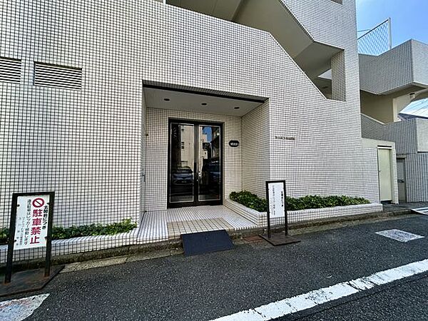 エントランスを拡大表示