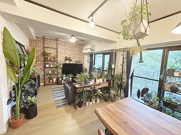 リビング/ダイニングを拡大表示