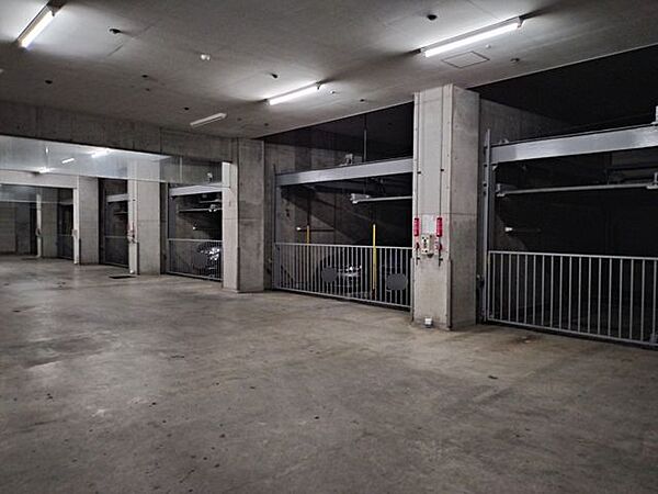 駐車場を拡大表示
