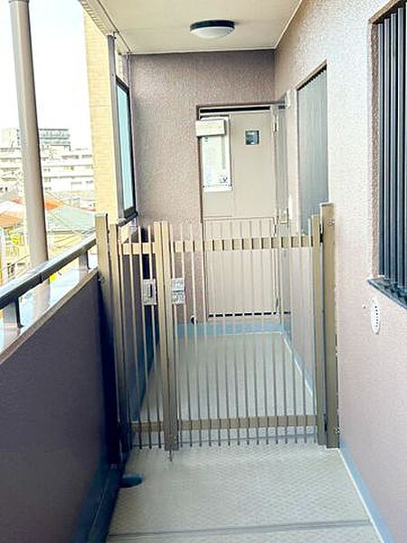 玄関を拡大表示