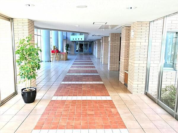エントランスを拡大表示