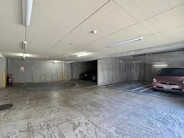 駐車場を拡大表示