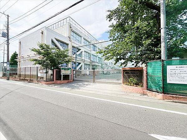 世田谷区立等々力小学校（460m）