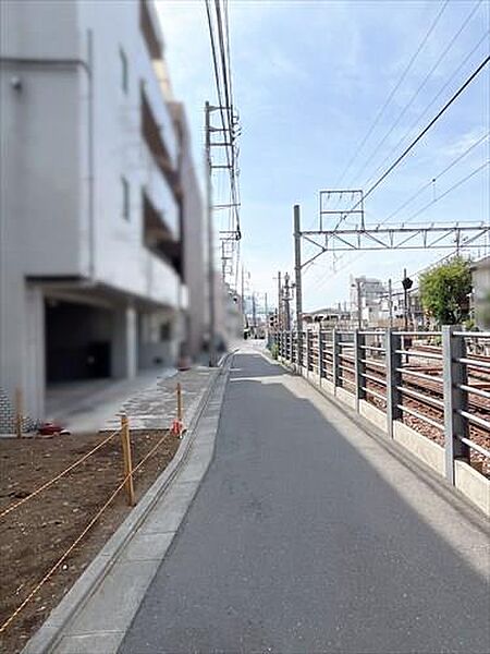 現地前道路