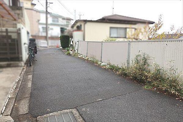 前面道路（2023年12月撮影）