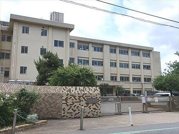 我孫子市立我孫子第四小学校 710m
