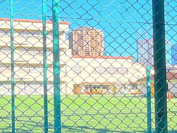 港区立本村幼稚園まで450m