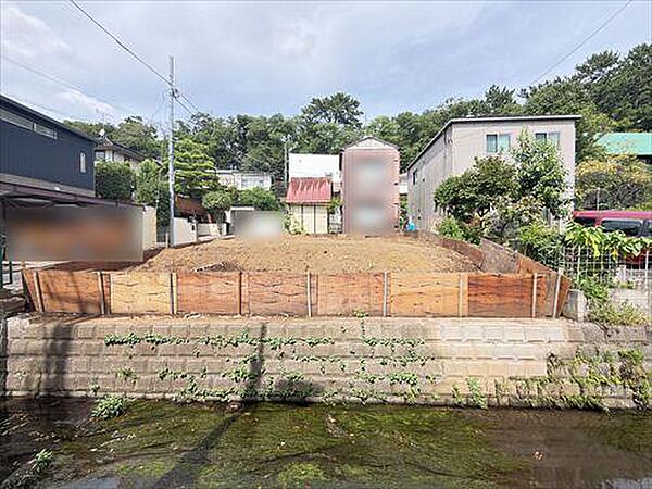 現地南西側（2026年8月撮影）