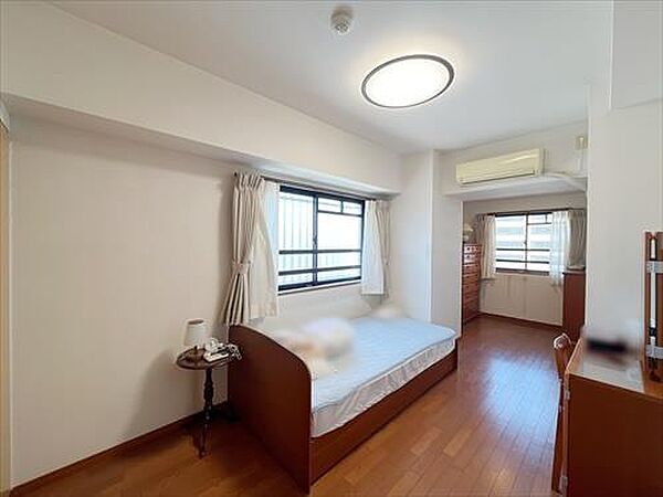 洋室約8.7帖