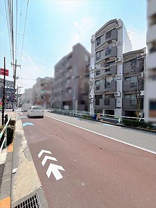 現地前道路