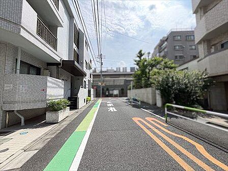 北西側道路(2026年6月撮影)