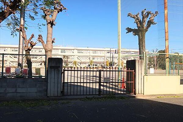 立川市立第四小学校810m