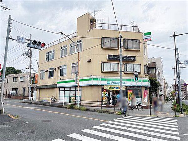 ファミリーマート八王子万町店（470m）
