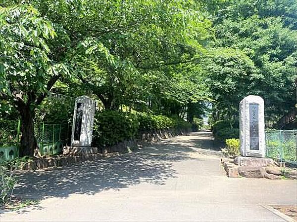 相模原市立上溝中学校まで750m