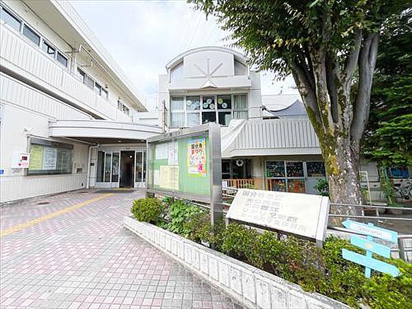 国分寺市立光図書館（160m）