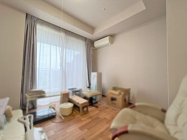 洋室約9.7帖