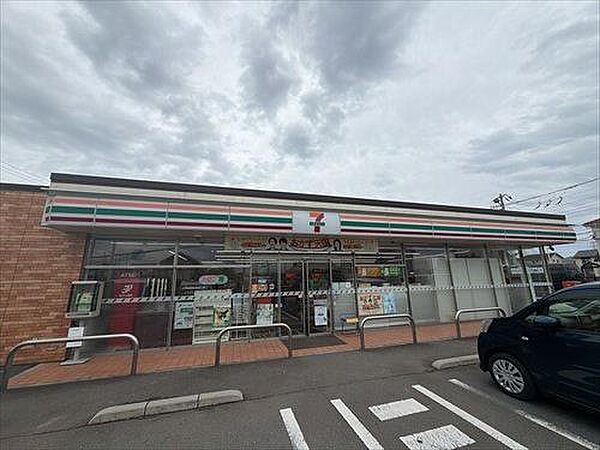 セブンイレブンまで徒歩14分1，100m