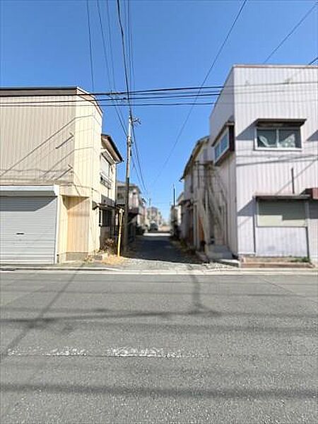 前面道路含む現地（2026年2月撮影）