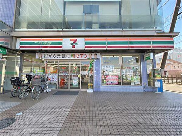 セブンイレブン越谷大袋駅前店‐720m