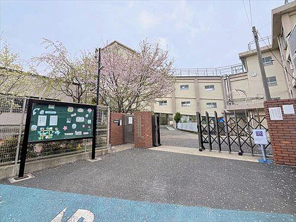 練馬区立大泉第二小学校-580m