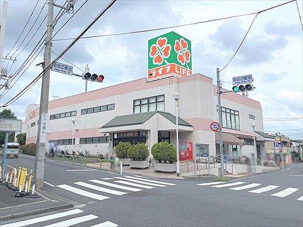 ライフ石神井台店-370m