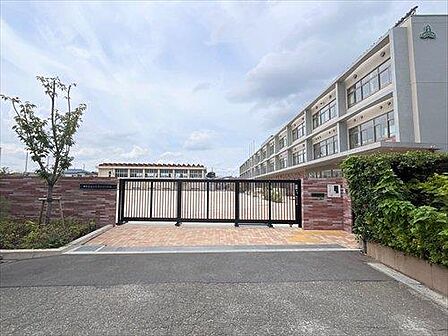 練馬区立上石神井北小学校-720m