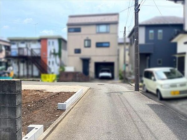 南西側前面道路