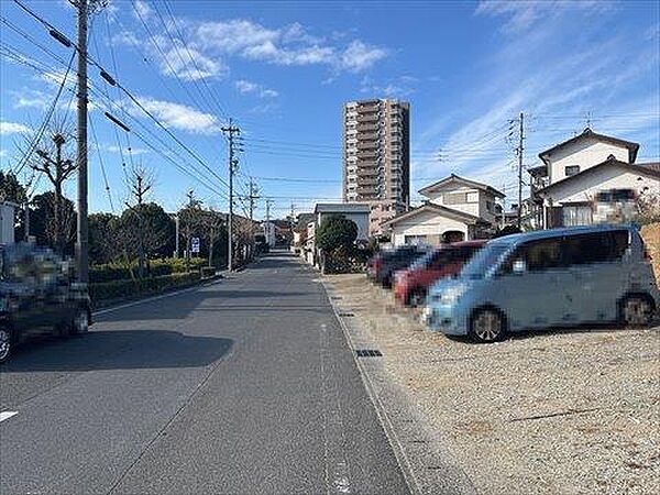 前面道路（2023年12月撮影）