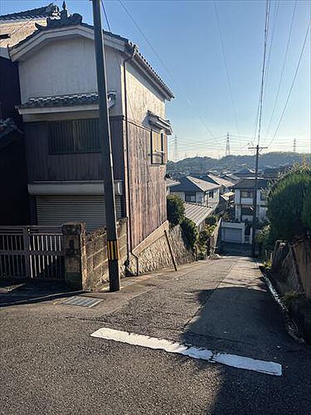 前面道路2-4（2024年11月撮影）