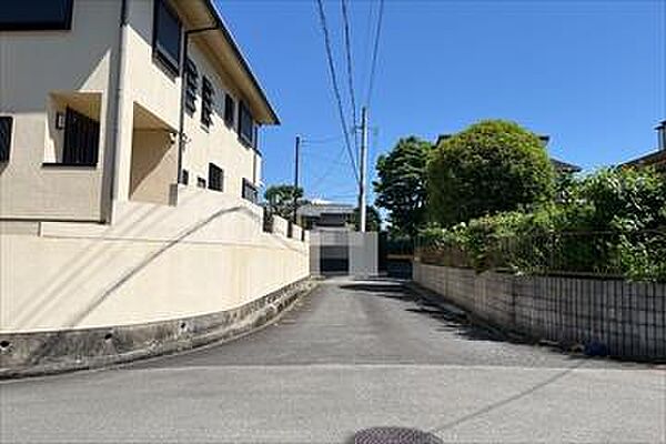 南西側道路