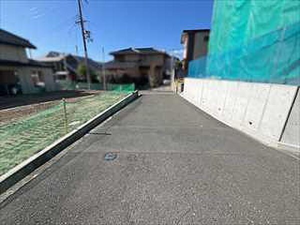 北側前面道路