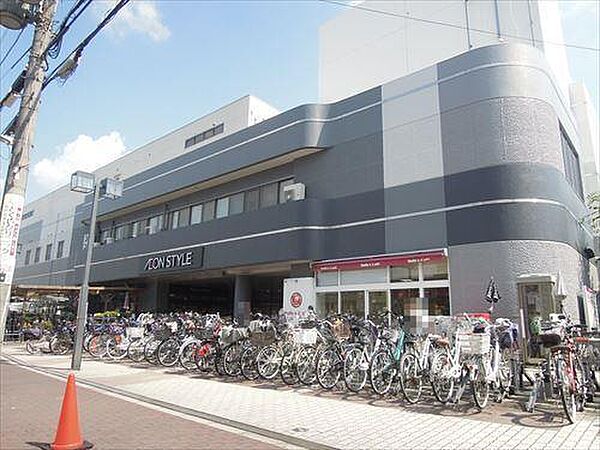 イオンスタイル新茨木 徒歩9分