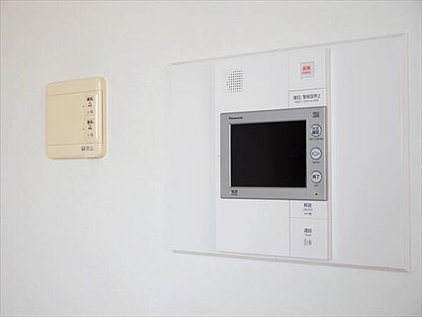 LDK モニター付インターホン・床暖房