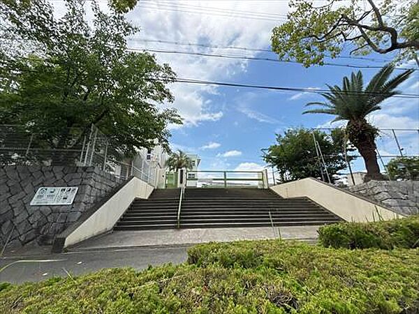 富田林市立高辺台小学校