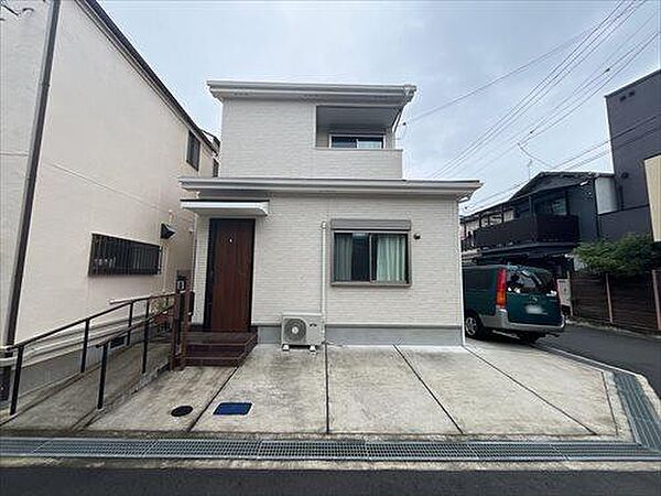 外観：327002842361