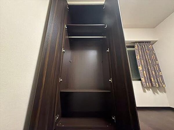 洋室5.0帖クローゼット