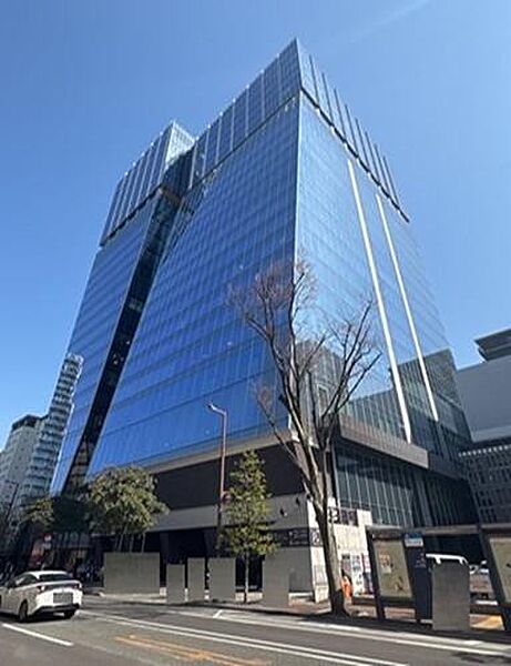 福岡大名ガーデンシティ（約220m）