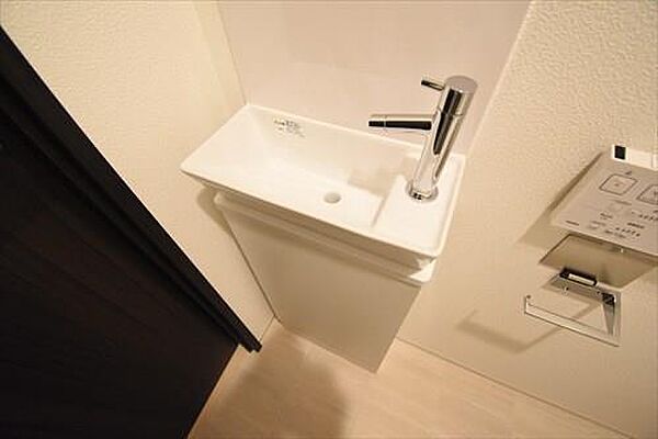 トイレ手洗い
