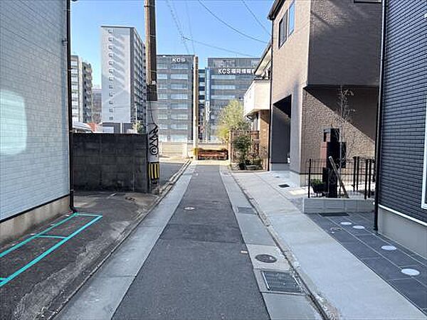 前面道路（遠景）