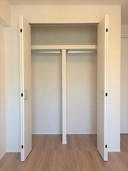 クローゼット（洋室約5.1帖）