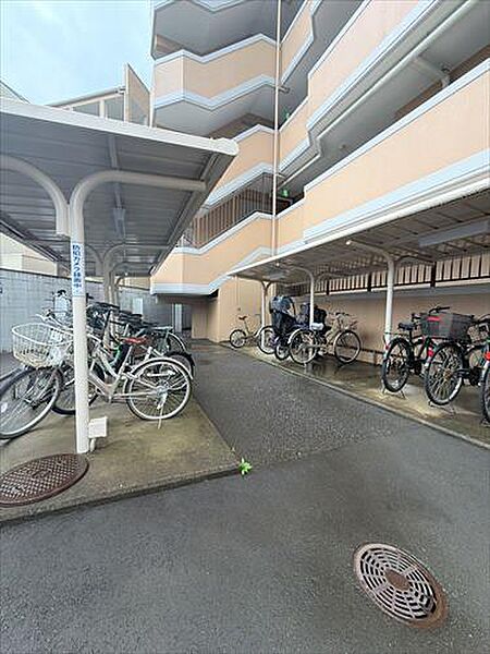 自転車・バイク置場