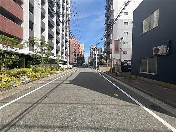 南西側前面道路...