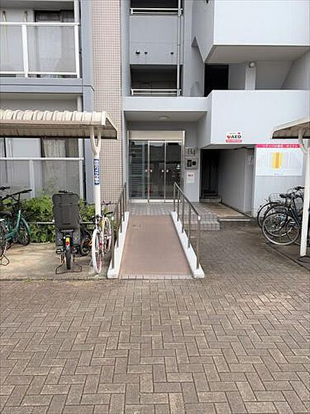 アプローチ（共用部）