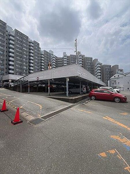 敷地内駐車場（共用部）